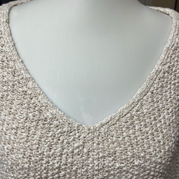 NWOT Chico’s Oatmeal Sweater - Picture 3 of 5